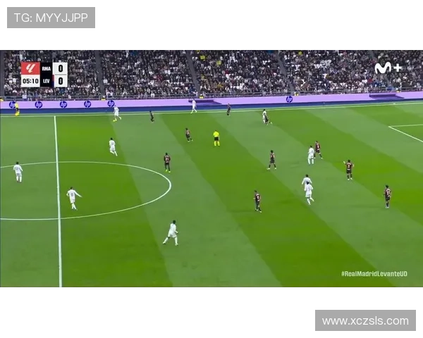 伯纳乌香蕉风波再起球迷争议